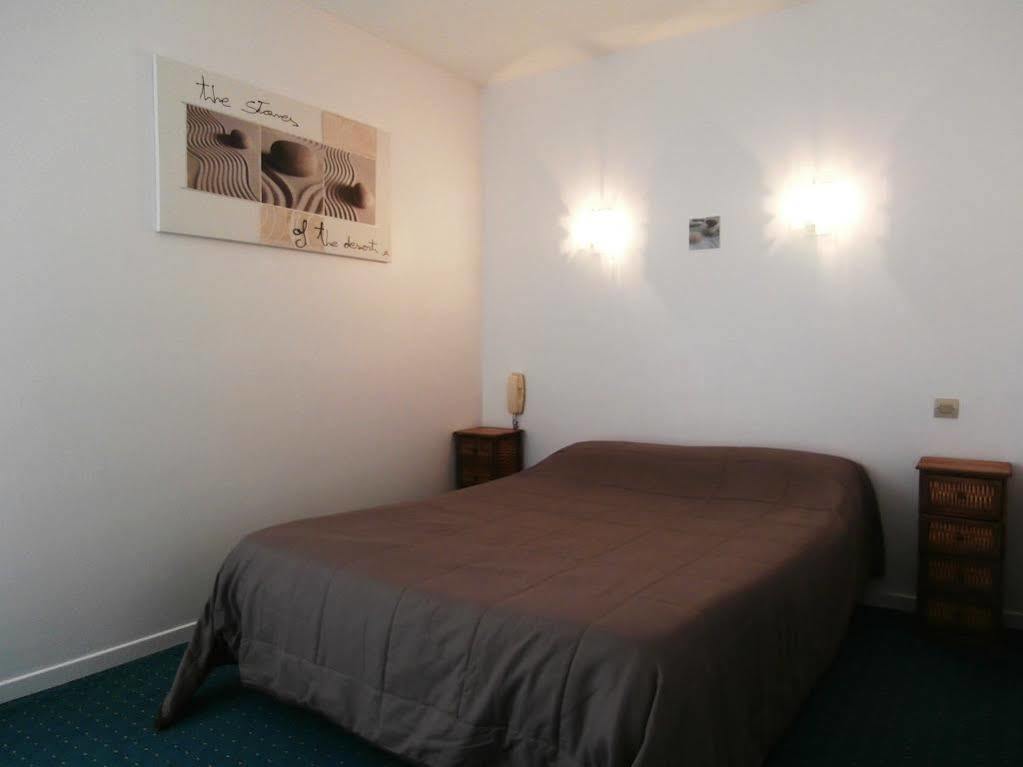 Hotel Cote Sud Saint-Péray Buitenkant foto